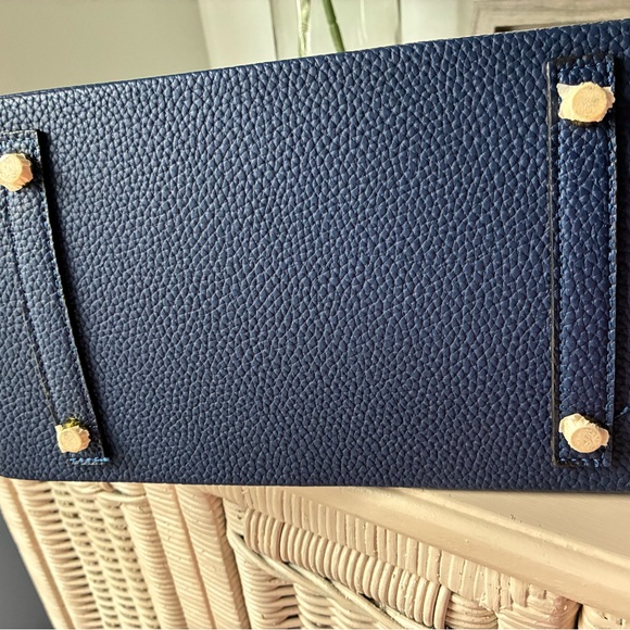 Elegant Navy Blue Handbag with Gold Accents wirkin style - Picture 7 of 7